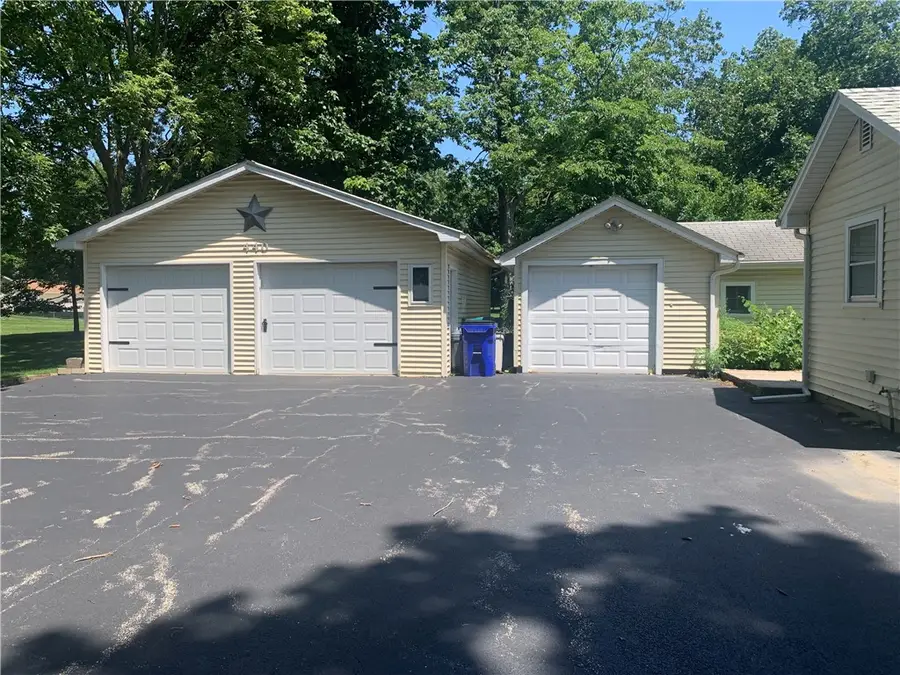440 N Glendale Avenue, Decatur, IL 62521 - #3
