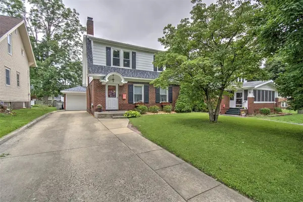 1585 W Wood Street, Decatur, IL 62522
