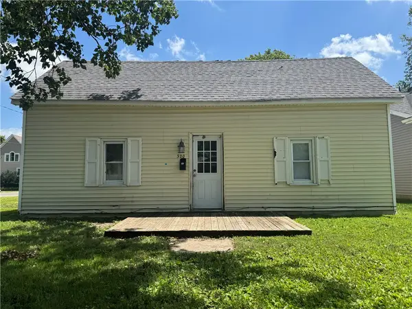 320 Walnut Street, Arthur, IL 61911