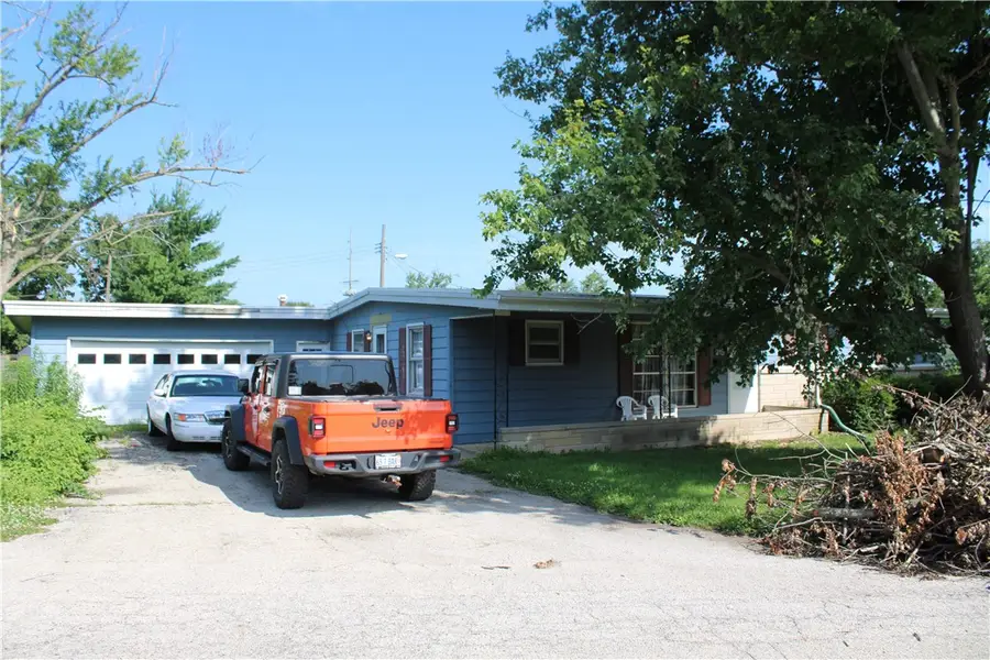 215 Fillmore Avenue, Charleston, IL 61920 - #2