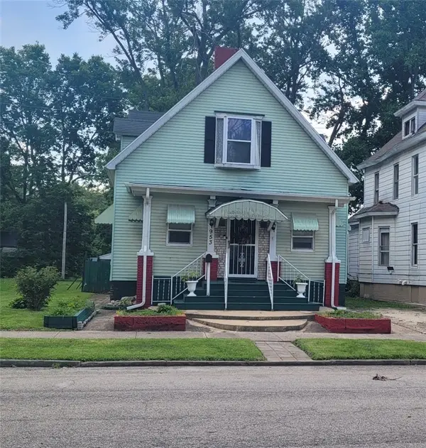 953 W Macon Street, Decatur, IL 62522