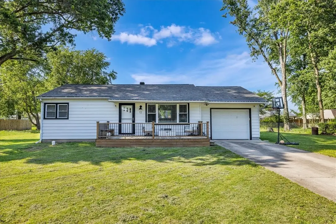 12 Iola Court, Bethany, IL 61914 - #1