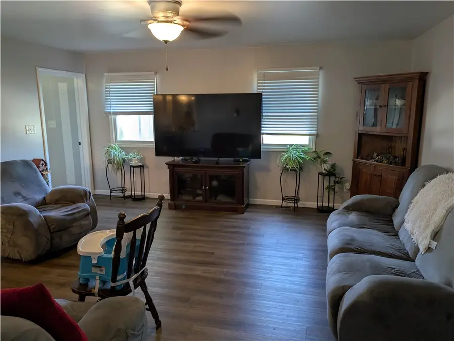 709 Ten Broeck Street, Paris, IL 61944 - #3