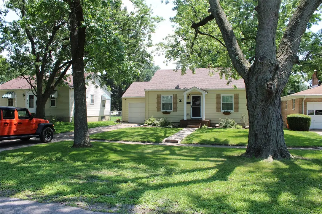 2 Westwood, Mattoon, IL 61938 - #1