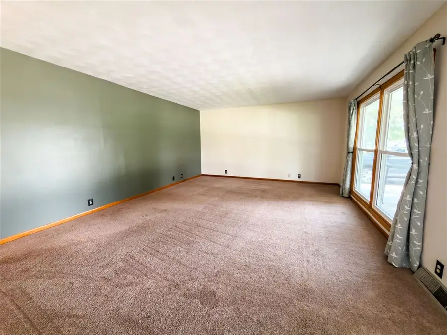 1108 S Prairie Street, Robinson, IL 62454 - #3