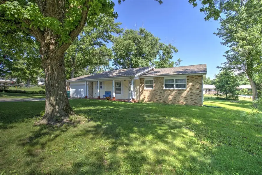 1130 S Wildwood Drive, Mount Zion, IL 62549 - #2