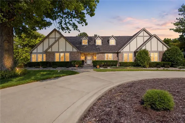 2314 University Drive, Charleston, IL 61920