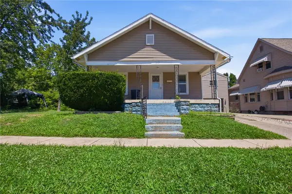 1409 Monroe Avenue, Charleston, IL 61920