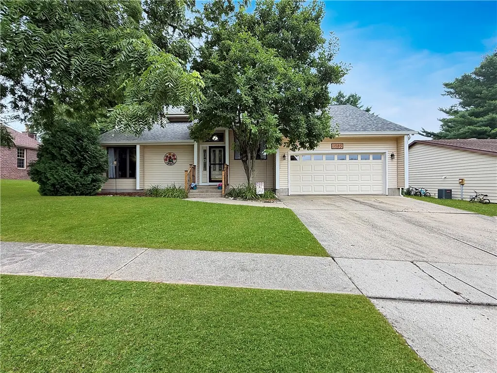 3585 N Woodridge Drive, Decatur, IL 62526 - #1