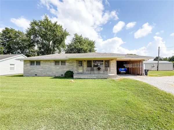 503 E Edgar Avenue, Casey, IL 62420