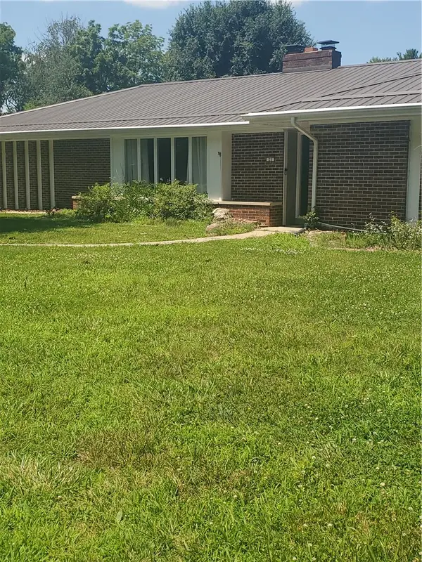 25 Lakeshore Drive, Danville, IL 61832