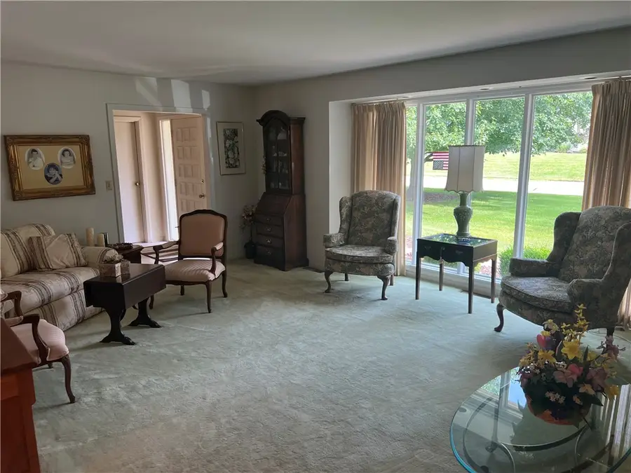 10 Lincolnshire Avenue, Danville, IL 61832 - #2