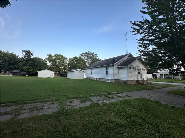 516 S Clark Street, Pana, IL 62557