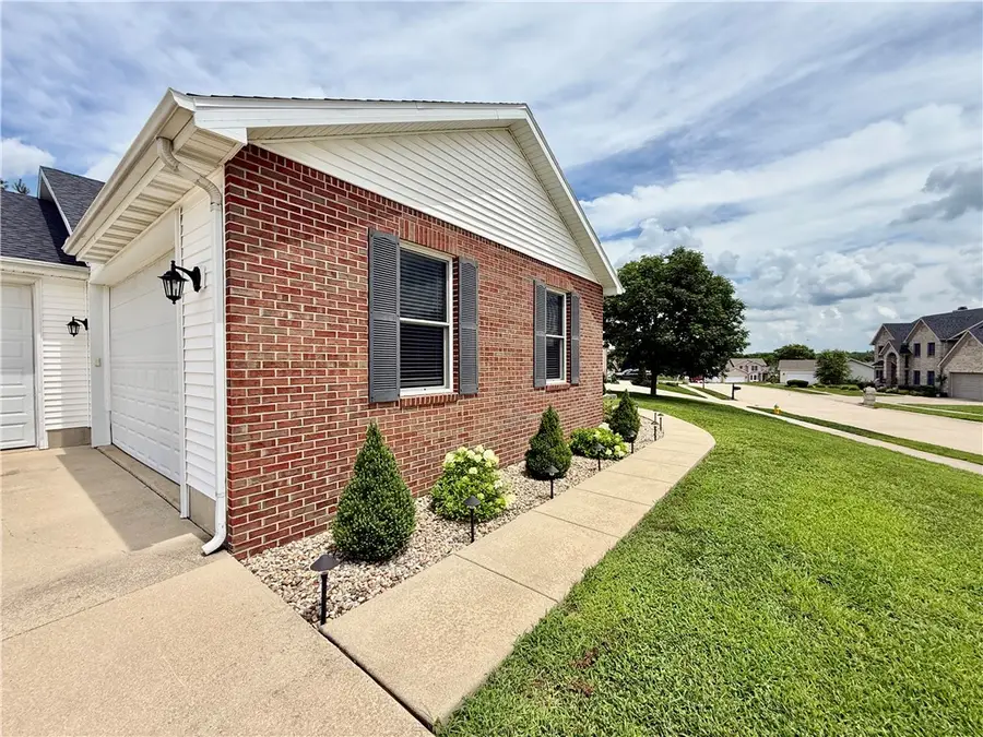 140 Lexington Circle, Mount Zion, IL 62549 - #3