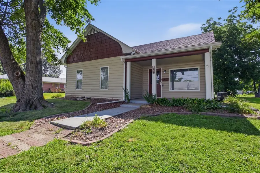 406 N 2nd Street, Altamont, IL 62411 - #2