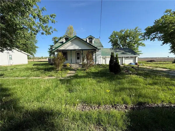252 E Poplar Street, Noble, IL 62868