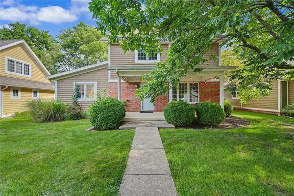 2 Hedgerow Court, Monticello, IL 61856