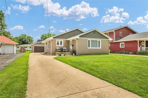 615 E Newkirk Street, Tuscola, IL 61953