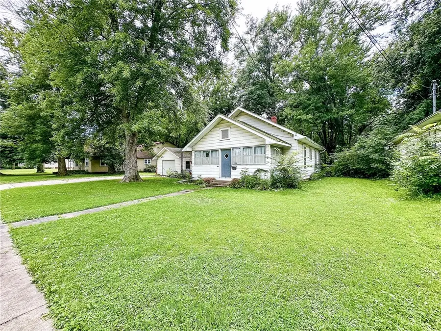 602 N Range Street, Oblong, IL 62449 - #3