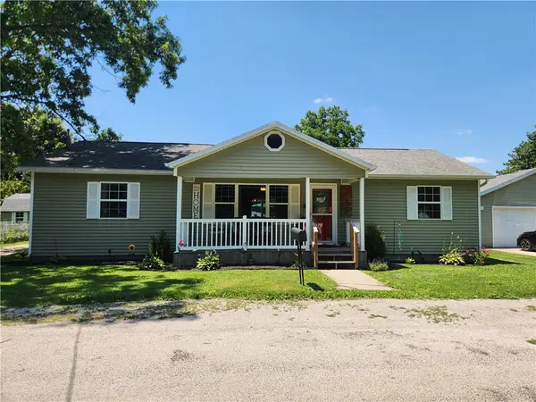 203 N Wall Street, Findlay, IL 62534