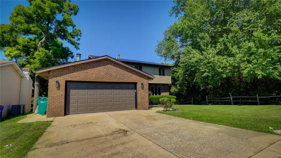 2287 Valley View Place, Decatur, IL 62522 - #3
