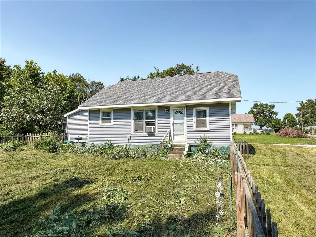 600 W Monroe Avenue, Charleston, IL 61920 - #1