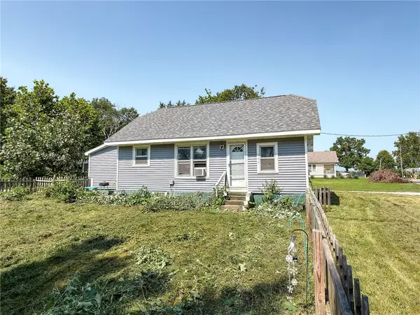 600 W Monroe Avenue, Charleston, IL 61920