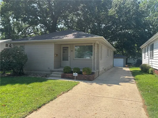 1009 N Oakland Avenue, Decatur, IL 62522