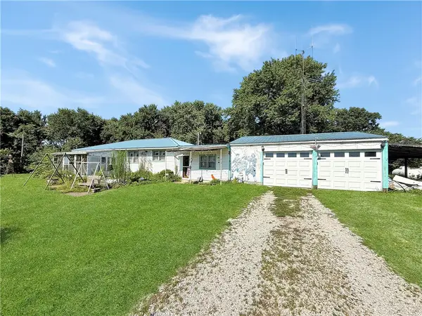 10355 N 450th Street, Casey, IL 62420