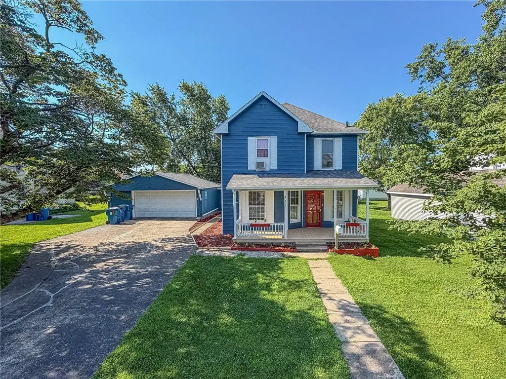 411 Seminary Avenue, Hoopeston, IL 60942 - #1