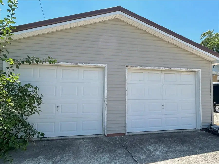 608 Plum Street, Marshall, IL 62441 - #3