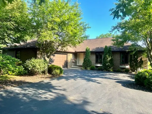1209 Cedar Lane, Marshall, IL 62441