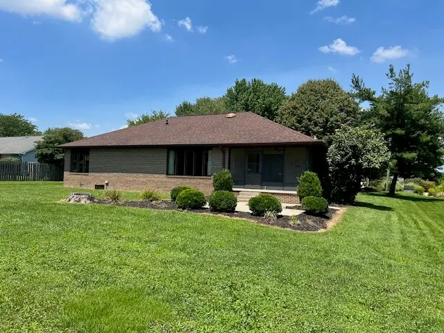 1209 Cedar Lane, Marshall, IL 62441 - #2