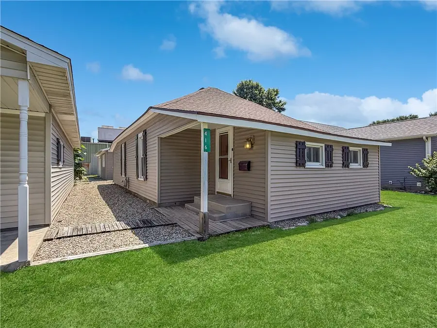 416 S 5th Street, Sullivan, IL 61951 - #2