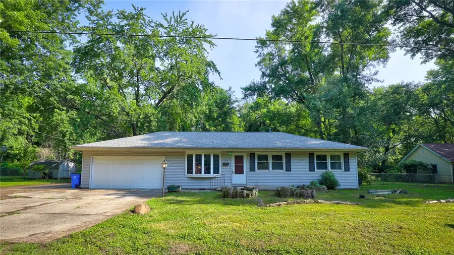 4156 Lakewood Avenue, Decatur, IL 62526 - #2