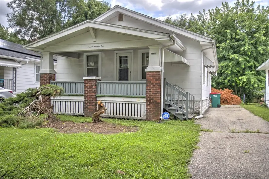 1371 E Division Street, Decatur, IL 62526 - #2