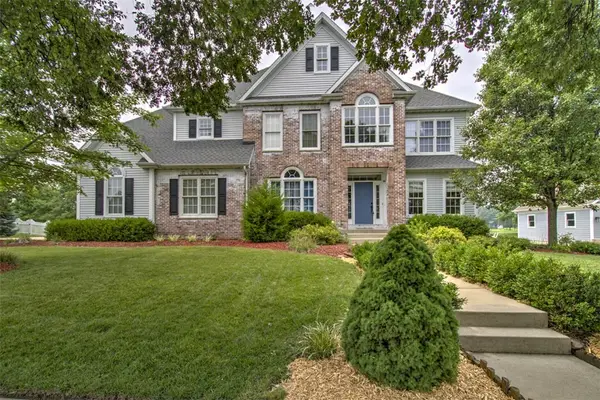 2665 Southlake Pkwy, Decatur, IL 62521