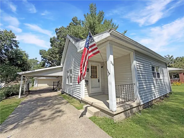 216 N 12th Street, Charleston, IL 61920