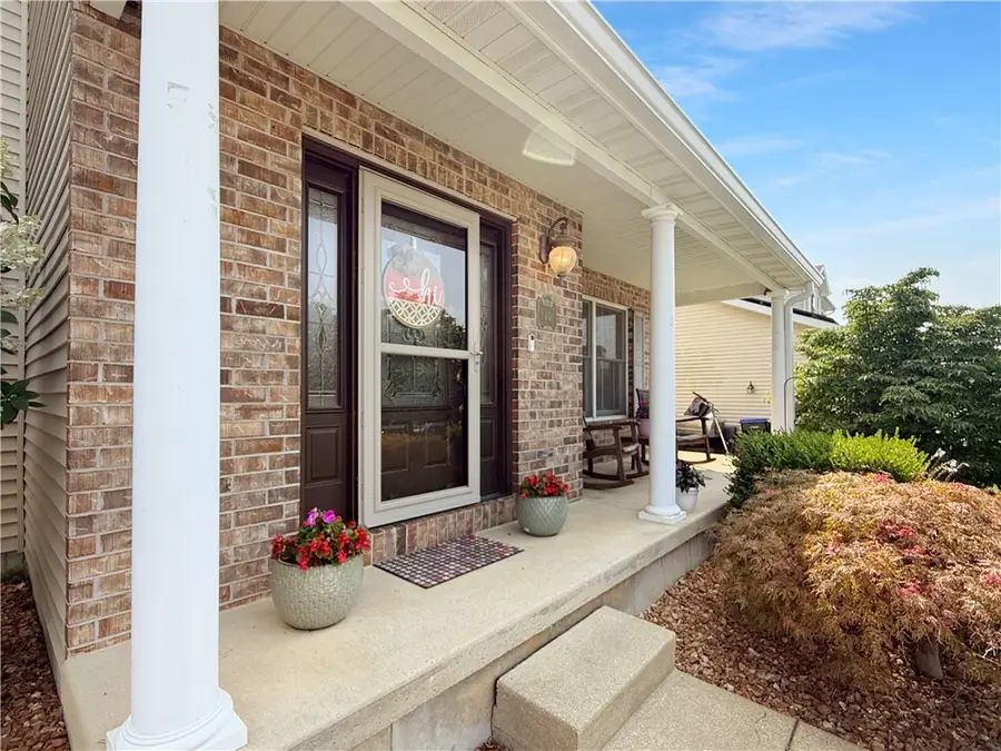 40 Queen Anne Court, Mount Zion, IL 62549 - #2