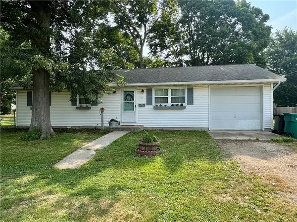 708 S 25th Street, Mattoon, IL 61938