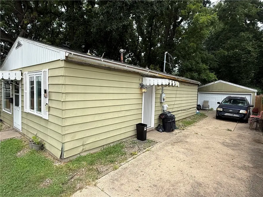 2132 Martin Luther King Jr Drive, Springfield, IL 62702 - #2