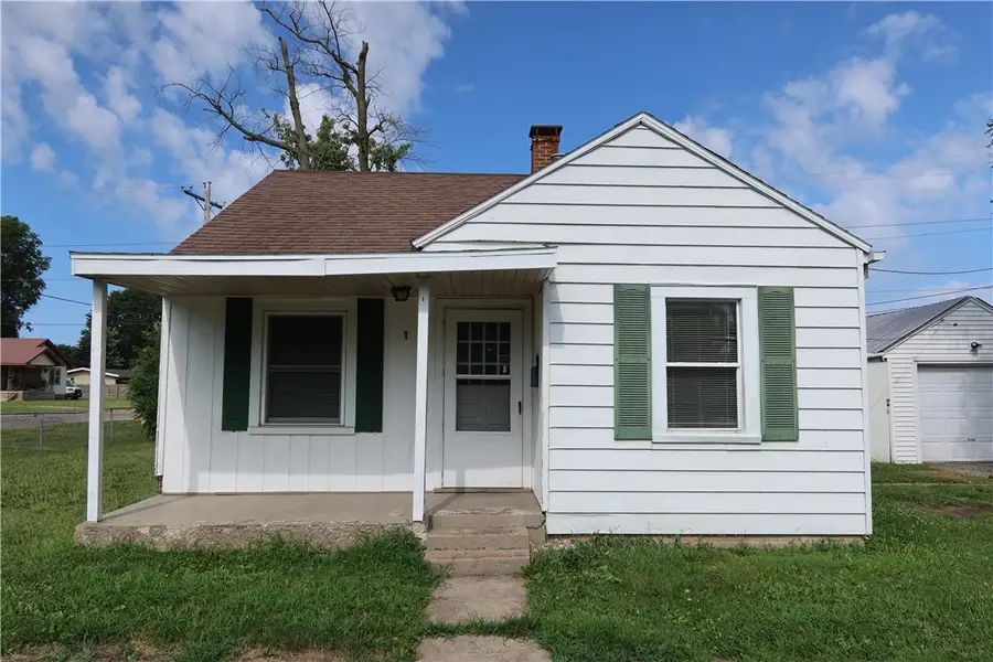 1 Brown Court, Mattoon, IL 61938 - #2