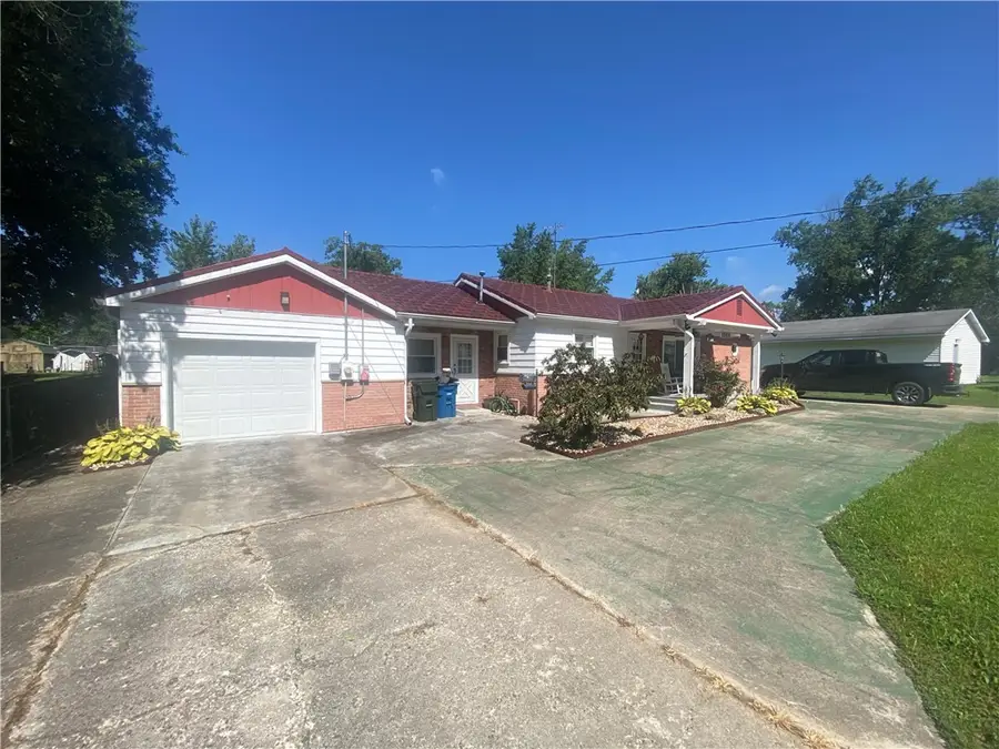 1101 N Rector Avenue, Robinson, IL 62454 - #3