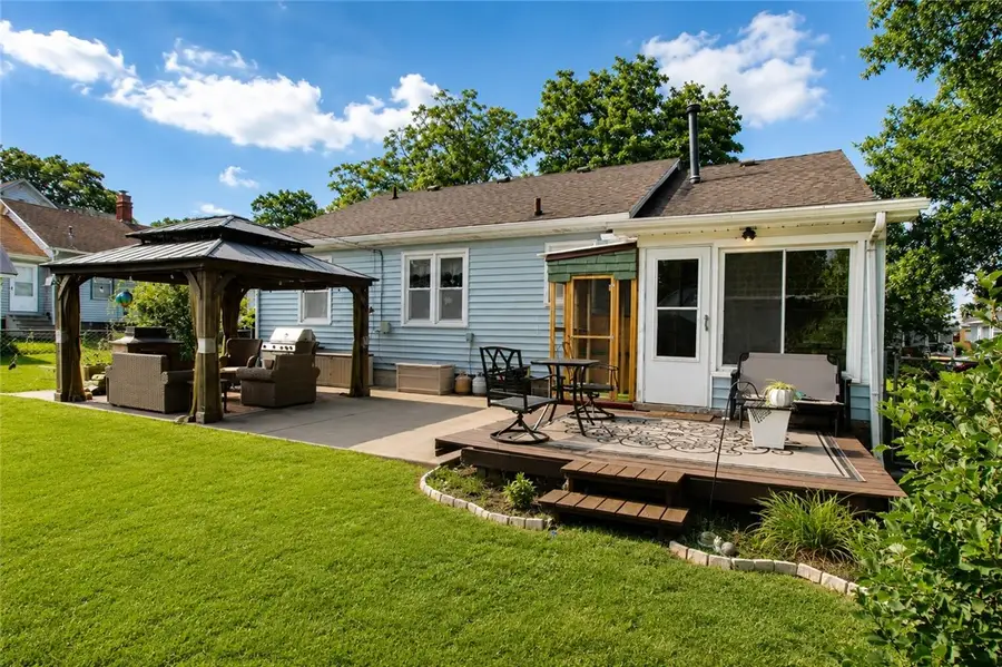 709 Wabash Avenue, Mattoon, IL 61938 - #2