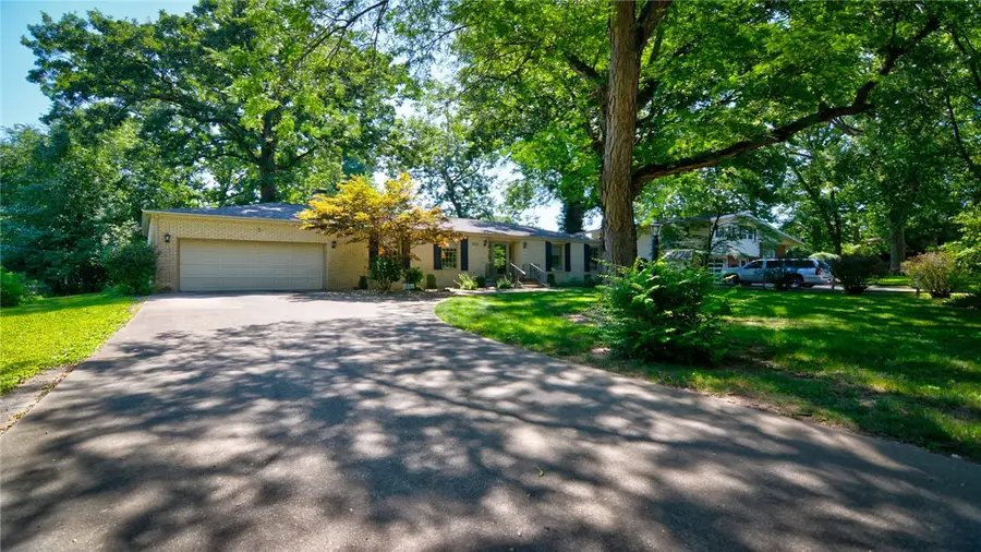 5224 Yavapai Drive, Forsyth, IL 62535 - #3