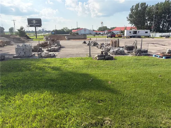 2510 NW 121 Route, Decatur, IL 62526