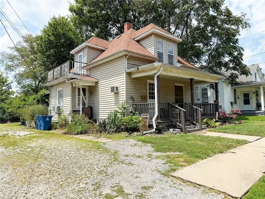 733 N Boone Street, Olney, IL 62450 - #3
