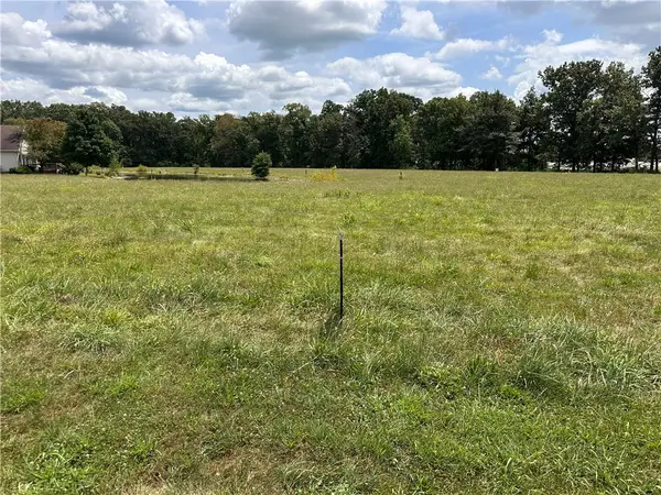 458 Beyers Lake Estate, Pana, IL 62557