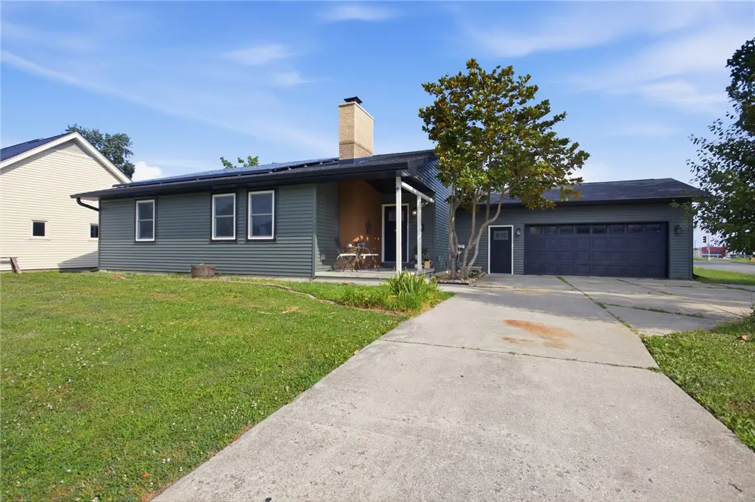 424 Crestview Drive, Mattoon, IL 61938 - #1