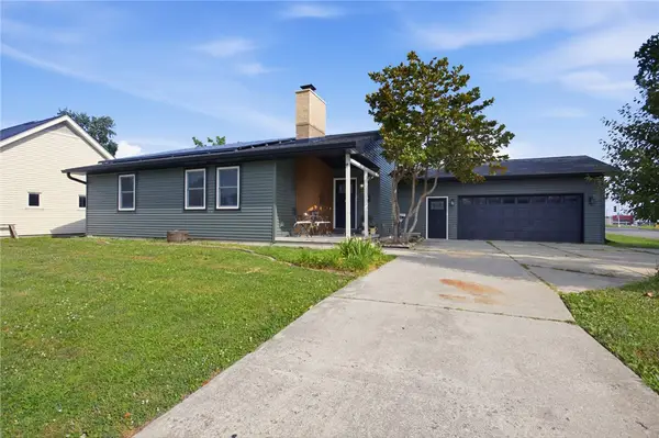 424 Crestview Drive, Mattoon, IL 61938